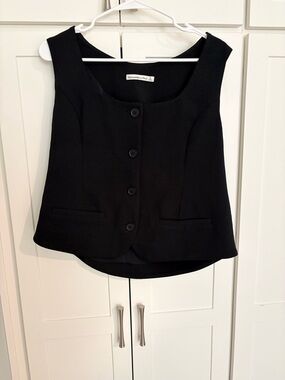 Abercrombie & Fitch Black Button-Front Sleeveless Vest Blouse